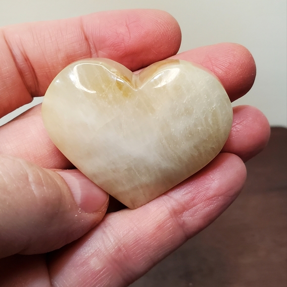 Moonstone Crystal Heart - Picture 13 of 16